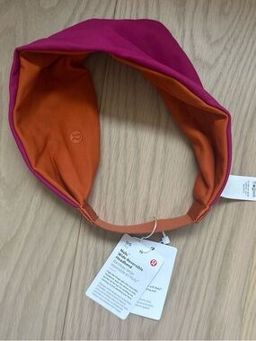 lululemon athletica Reversible Nulu Wide Headband in Pink & Orange